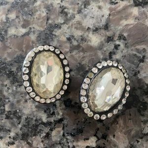 Vintage earring/brooches